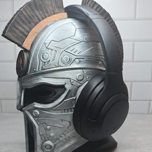 3D Printed Spartan Helmet Headphone Stand: Geeky Desk Decor image 10