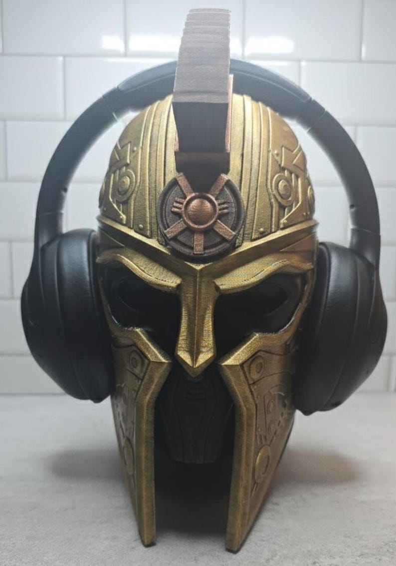 3D Printed Spartan Helmet Headphone Stand: Geeky Desk Decor Gold/Bronze