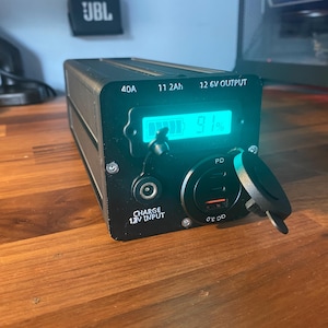 Kit de banco de energía resistente de carga rápida XXL para armar uno mismo / Diseño STL imprimible en 3D y lista de piezas para celdas 18450-18650