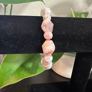 Flower Agate bracelet