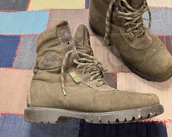 Vintage 1970s Rocky Brown Canvas Gortex Work Boots USA  Size 11