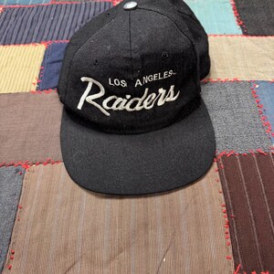 Vintage 90s Los Angeles Raiders Snapback Hat Black Script NFL Cap