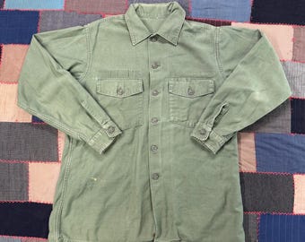 Vintage 60's OG-107 US Air Force Military Combat Green Shirt Size L