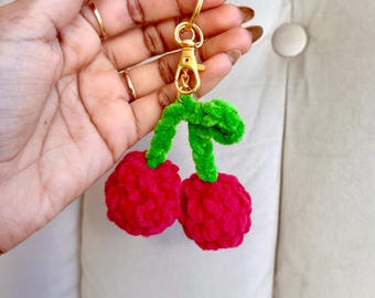 Gehaakte tasbedel kersen, pluche kersensleutelhanger, handgemaakt amigurumifruit, kawaii-accessoire