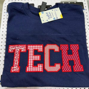 Embroidered Custom Sweatshirt Applique Letters – Personalized College Crewneck Gingham Floral Patchwork University Shirt Trendy Gift