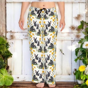 Dutch Bicolor Bunny Rabbits Womens Pajama Pants, Bunnies & Yellow Wildflowers Sleep Lounge Bottoms, Rabbit Loungewear, Bunny Rabbit Lover