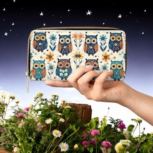 Boho Owl Wallet – Vegan Leather Zipper Wallet with Barn Owls & Floral Design – Cottagecore Woodland Animal Clutch – Nature Gift for Her