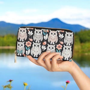 Cartera con estampado de búho para mujer, color negro, con cremallera y bonito diseño de animales del bosque, organizador grande para uso diario o como regalo.