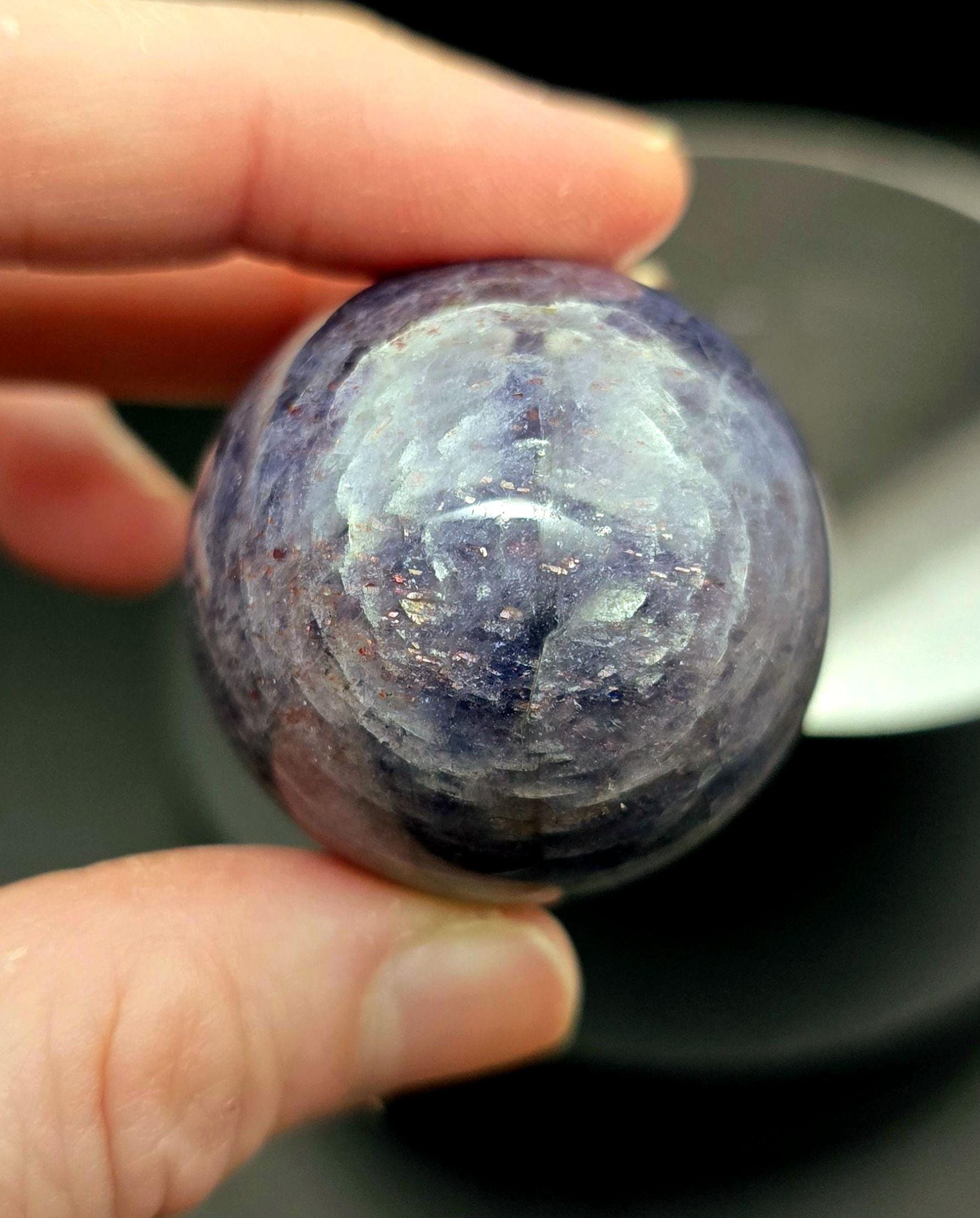 ブラッドショット アイオライト サンストーン 37 mm スフィア 69g