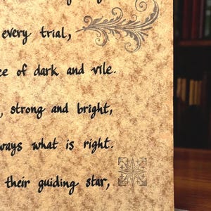 Pergamino con poema acróstico de Gryffindor: caligrafía de las casas de Hogwarts: regalo hecho a mano en pergamino para fanáticos de Harry Potter, brujas, magos o coleccionistas