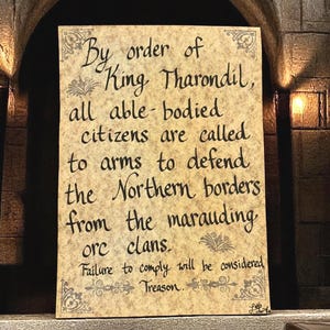 Pergaminos de decreto real: caligrafía artesanal con sellos de cera para mazmorras y dragones, obsequios de lujo y experiencias narrativas envolventes