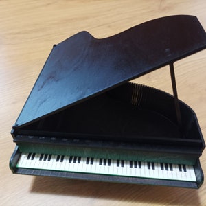 Pianoforte - mini scatola. Lima di taglio