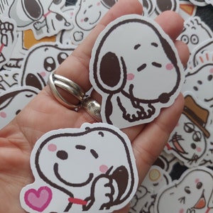 10-45 x Pegatinas de Snoopy Woodstock Kuromi / Calcomanías para portátiles / Kawai / Animación / Dibujos animados / Charlie Brown / Bonitas / 3-6 cm / Scrapbooking