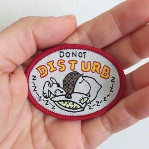 1 x Vintage Snoopy 'Do Not Disturb' Iron On Fabric Patches | Clothes Applique | Cute | Kawaii | Dog| Skate | Kids | Cartoon | Animation