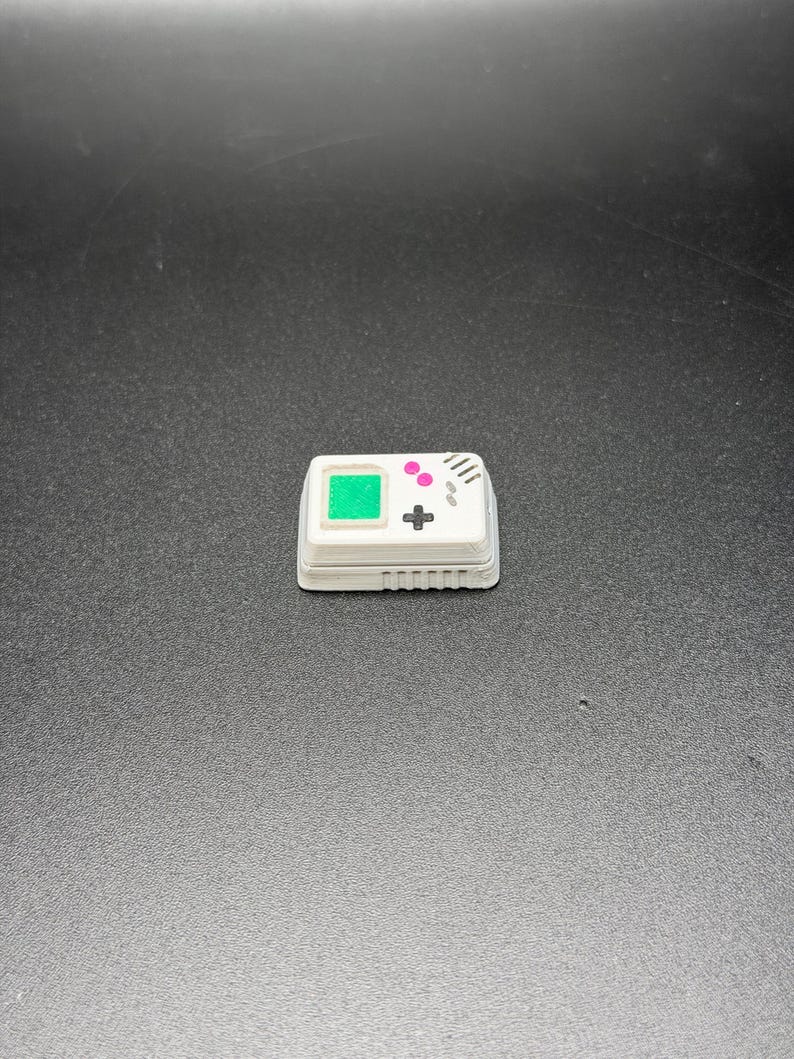 Handgemachte Konsolen Tastenkappen für Cherry MX, Artisan Tastenkappen, Gameboy, SNES, Atari Controller Geschenke für Sie & Ihn 3D Gedruckt Gameboy (TAB Key)