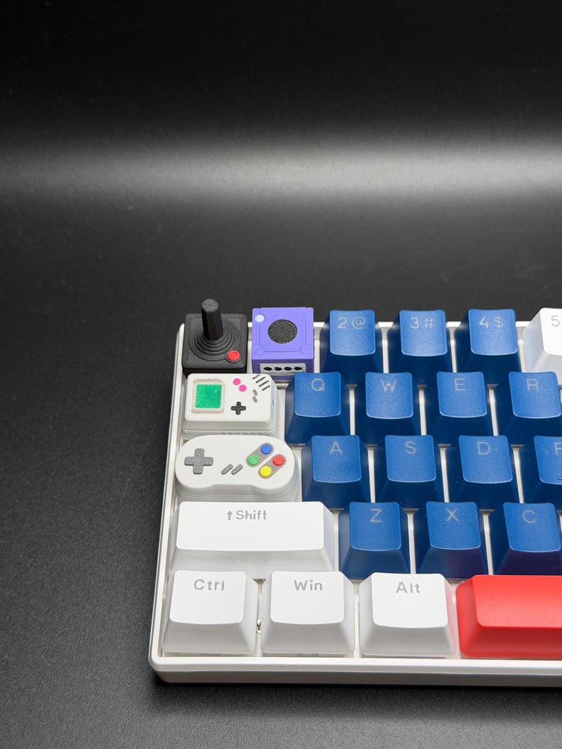 Handgemachte Konsolen Tastenkappen für Cherry MX, Artisan Tastenkappen, Gameboy, SNES, Atari Controller Geschenke für Sie & Ihn 3D Gedruckt Bild 3