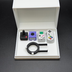 Handgemachte Konsolen Tastenkappen für Cherry MX, Artisan Tastenkappen, Gameboy, SNES, Atari Controller Geschenke für Sie & Ihn 3D Gedruckt 4 Key Caps