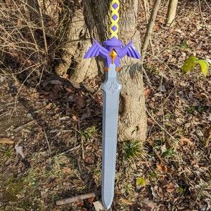 Legend of Zelda Full-Scale Master Sword – Lightweight 3D Printed Replica for Cosplay and Collectors