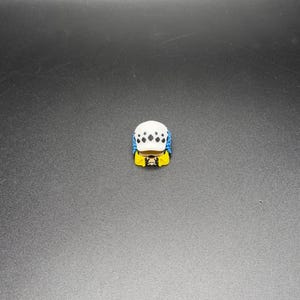Handmade Anime Keycaps - Edward Newgate, Trafalgar Law, Portgas D. Ace for Cherry MX - Custom Artisan - Perfect Anime Fan Gift Trafalgar Law