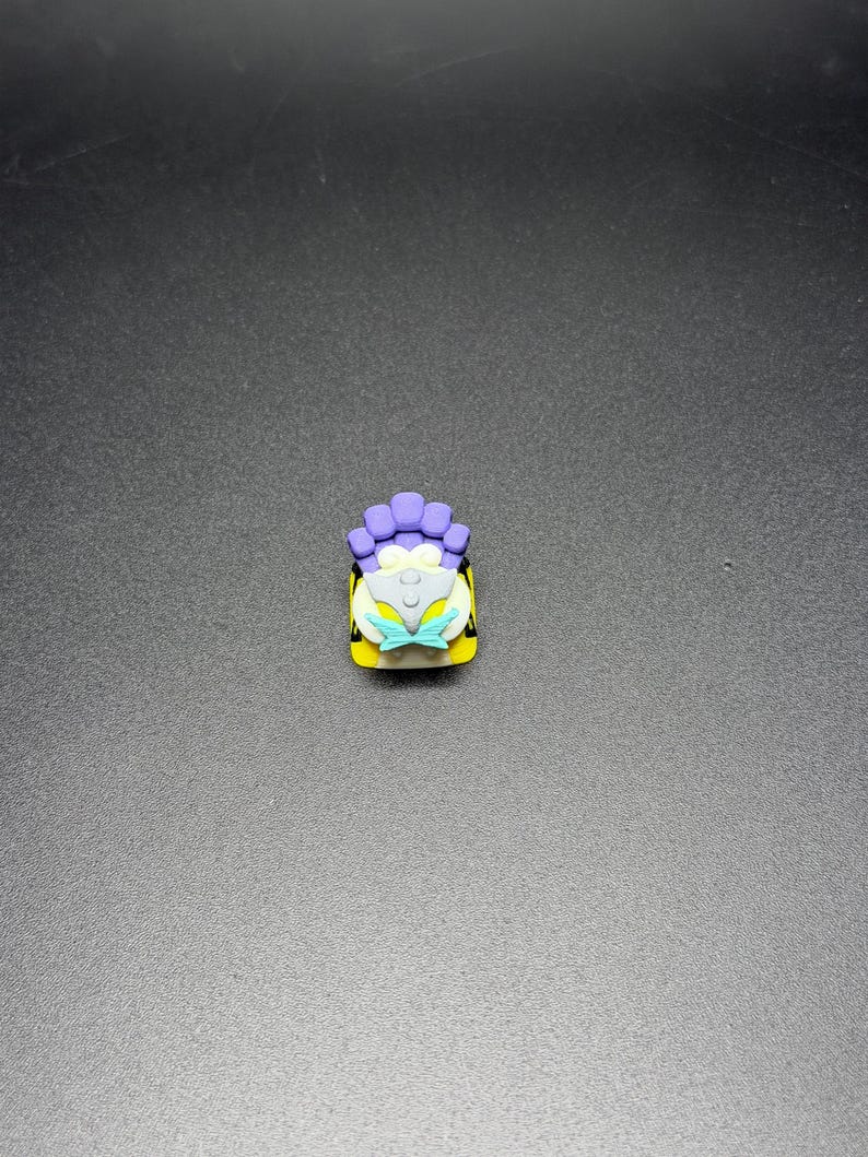 Handmade Inspired By Anime Keycaps for Cherry MX - Custom Artisan - Perfect Anime Fan Gift Yellow
