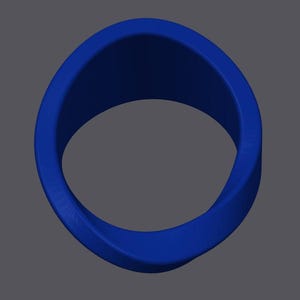 K&ouml;nnte beinhalten: Ein leuchtend blauer, abstrakter Ring mit einem verdrehten Design. Der Ring hat eine glatte, matte Oberfl&auml;che und eine moderne, minimalistische &Auml;sthetik. Der Hintergrund ist ein neutrales Grau.