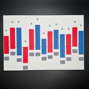 Peut inclure: Un fond blanc avec une rang&eacute;e de crayons rouges et bleus dispos&eacute;s en forme de graphique &agrave; barres. Les crayons sont tous de la m&ecirc;me taille et sont dispos&eacute;s en quinconce.