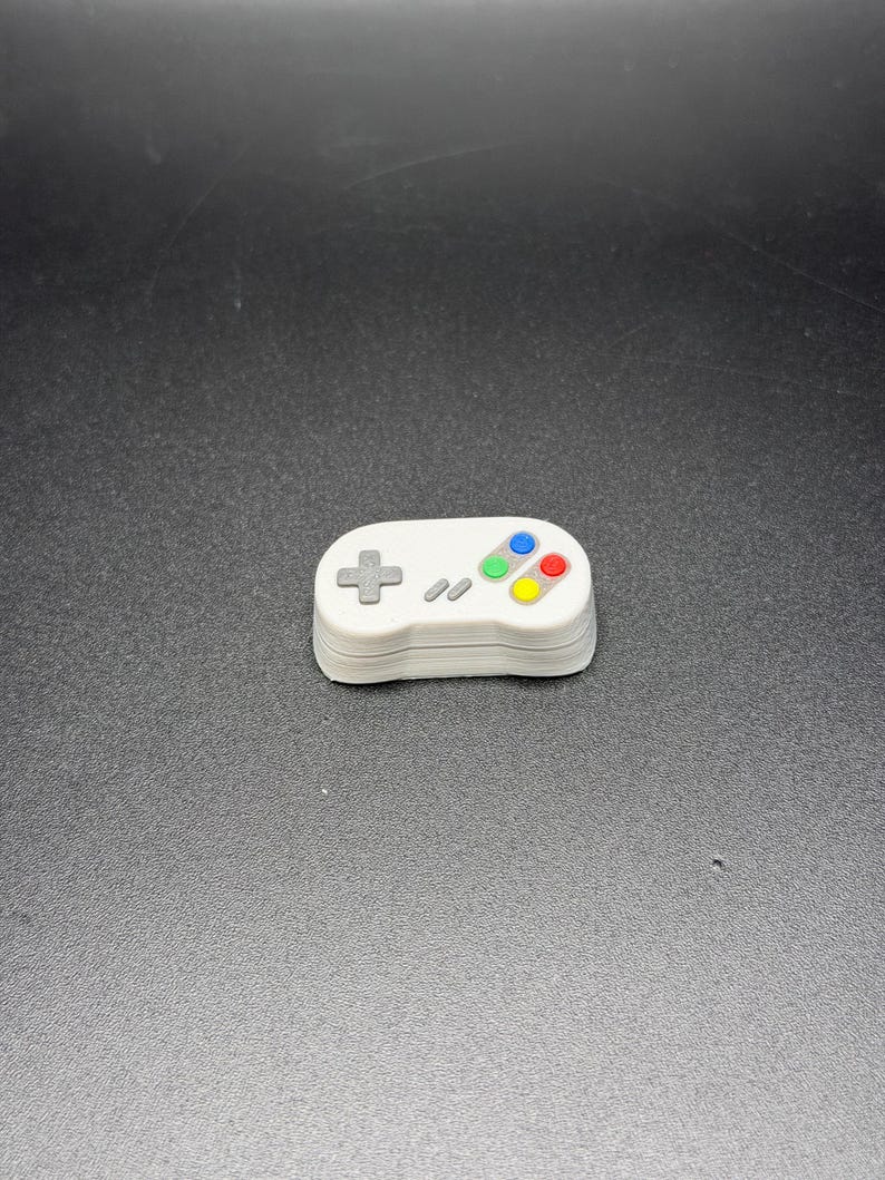 Handgemachte Konsolen Tastenkappen für Cherry MX, Artisan Tastenkappen, Gameboy, SNES, Atari Controller Geschenke für Sie & Ihn 3D Gedruckt SNES (CAPS Lock Key)