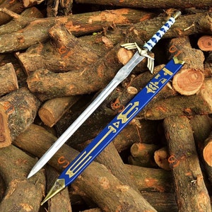CUSTOM Hand Forged Stainless Steel The LEGEND of ZELDA Full Tang Skyward Link&#39;s Master Sword with Scabbard-Costume Armor Best Gift for Him