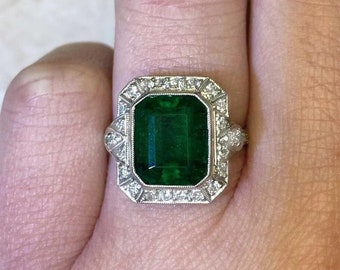 Green Emerald With Round Cut Moissanite Diamond Ring, Vintage Style Halo Ring, Wedding Bridal Ring, Art Deco Gemstone Ring, Milgrain Ring