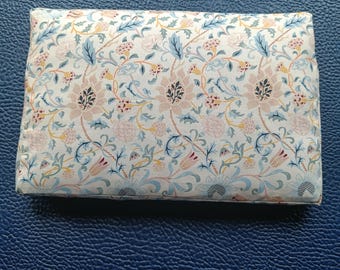 Pilates/yoga cushion. Exercise accessory.