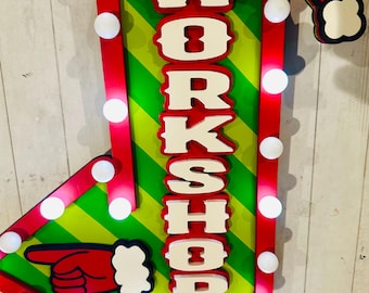 Santa’s Workshop Marquee Arrow Sign| Christmas Light sign | Santa wreath attachment | LED light Holiday green red sign