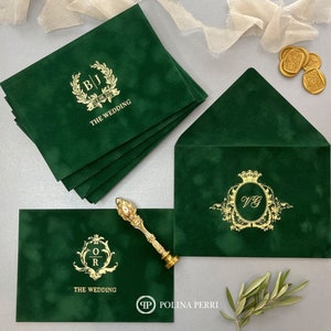 Green Velvet Envelopes with Monogram / A7 (13.5 x 19 cm) / Gold Foil Monogram Velour Envelopes  / Forest Green Suede Envelopes with Liner