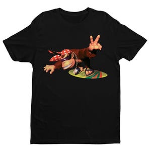 Funky Kong T-Shirt: DKC2 Character Art, Retro Game Tee
