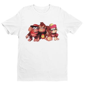 Donkey Kong Country 2 T-shirt: Characters Art, Gamer Gift