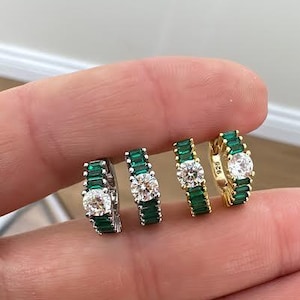 Pave Baguette Emerald  Huggie Hoop Earring, Elegant EarringSolitaire Hoop Earring ,Green Baguette Jewelr, 925 Sterling Silver, Gift for Her