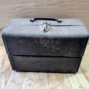 Vintage Fishiy Tackle Box. Philson Spinner 4