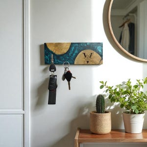 Custom Order Magnetic Key Holder, Resin and Olive Wood Key Rack, Epoxy and Wood Key Bar, Key Storage and Block for Wall