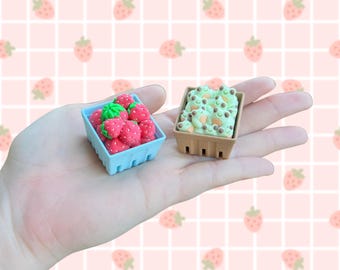 Kawaii Frog & Strawberry Basket Clicker Fidget, Cute 3D Printed Keychain, Farmers Market Fruit Toy, Sensory Desk Toy Gift, Fruit Basket Toy