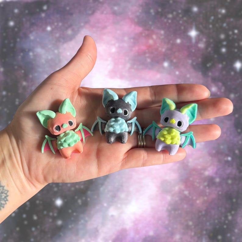 Mini Fidget Pixie Bat – 3D Printed Spooky Cute Bat Toy - Halloween Desk ...