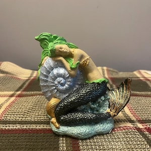 Mermaid Figurine Statue, Color Shifting Tails