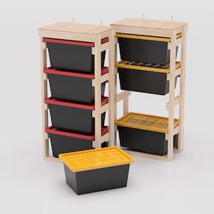 Puede incluir: Estanterías de almacenamiento de madera con contenedores negros y tapas rojas o amarillas. Las estanterías tienen un acabado de madera natural y están diseñadas para contener múltiples contenedores. Un contenedor está separado de las estanterías.