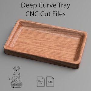 Peut inclure: Un plateau en bois avec un design en courbe profonde. Le plateau est en bois brun clair avec un motif de grain de bois naturel. Le plateau est vide et pr&ecirc;t &agrave; &ecirc;tre utilis&eacute;. L'image comprend &eacute;galement le texte "Deep Curve Tray CNC Cut Files" et les logos de VCarve Pro et STL.