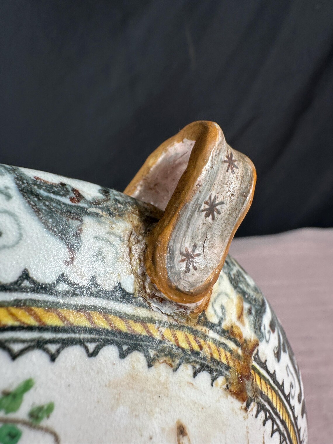 Antique Faenza Italian Majolica Moon Flask With Polychrome Decoration antique-faenza-italian-majolica-moon-flask-with-polychrome-decoration