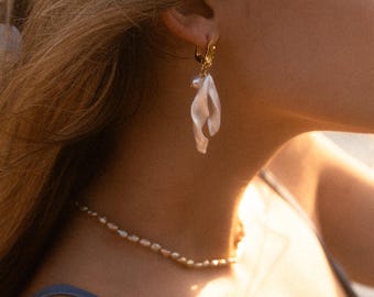 Wedding Pink Floral Earrings, Lightweight Clay Earrings for Bride, Pink Dangle Earrings, Elegant Leverback Earrings for Bride, Wedding Gift