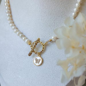 Custom Pearl Choker Necklace, Gold Butterfly Pendant, Initial Charm, Personalized Letter Necklace, Dainty Toggle Necklace, Bday Gift for Her