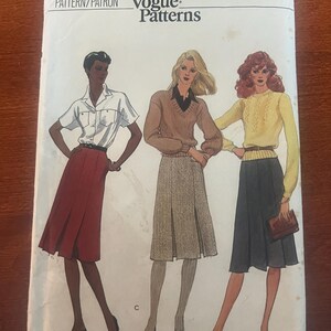 Vogue 7782 | skirt | vintage sewing pattern | a line skirt with zipper | size 12