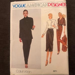 Vogue 2271 | American Designer: Calvin Klein | size 12 | Jacket, pants, skirt, blouse | 1987 | sewing pattern | complete and cut