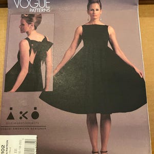 V1102 Vogue | American Designer: andreakatzobjects | size (14-16-18-20) | dress |  vintage sewing pattern | 2009
