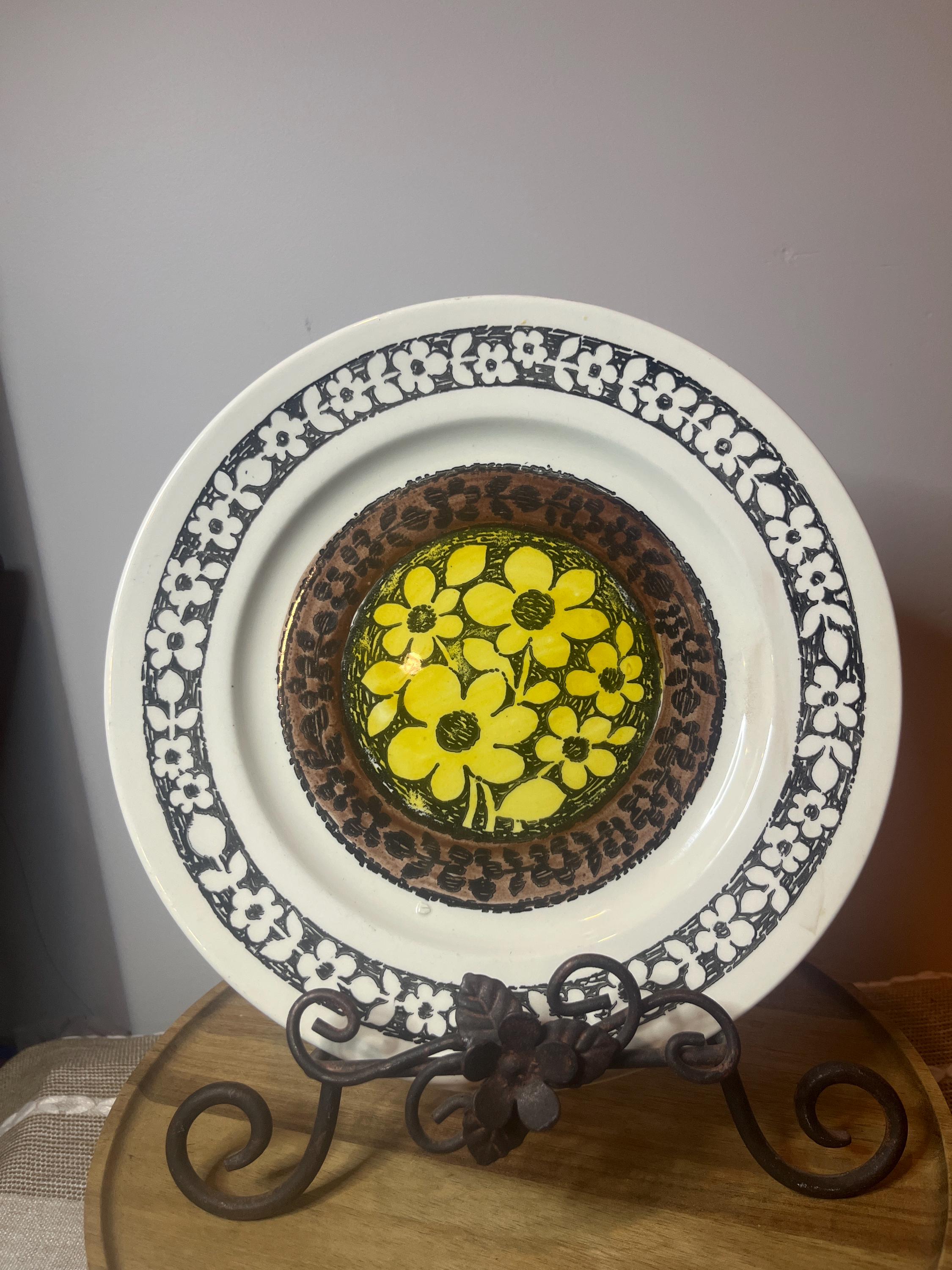 Broadhurst Plate - Etsy