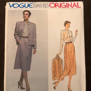 Vogue 2201 | Original Paris | Designer: Pierre Balmain | Tamanho 12 | Jaqueta, saia, blusa | Molde de costura | Etiqueta inclusa | Dobrado de fábrica